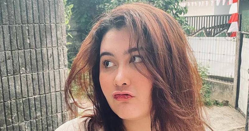 Instagram.com/talithacurtis_